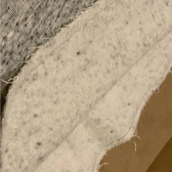 VS PINK PURDUE Cropped Hoodie - Picture 4 of 6